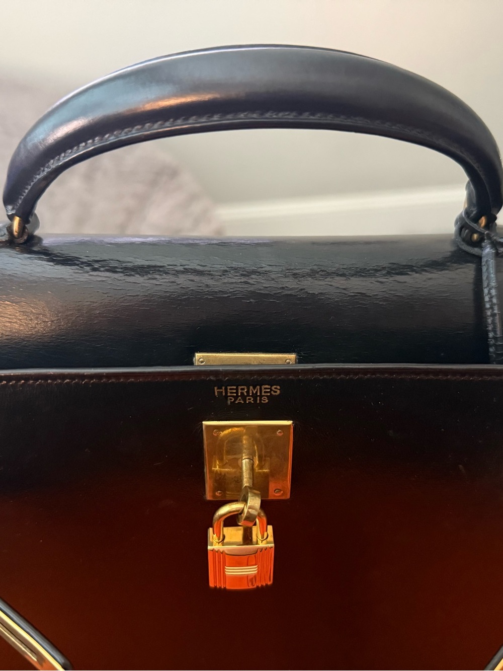 Ultra Vintage 1960 Hermes Kelly 32 Box Calf Dust Bag, Lock/Key/Clochette, Strap - Picture 17 of 17
